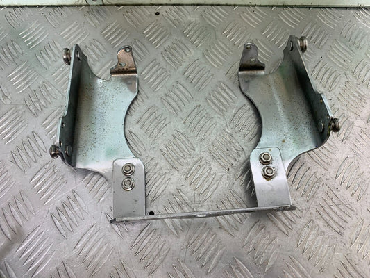 TRIUMPH THUNDERBIRD 1600 HEADLIGHT BRACKET    YEAR 2011 (CMB1107)
