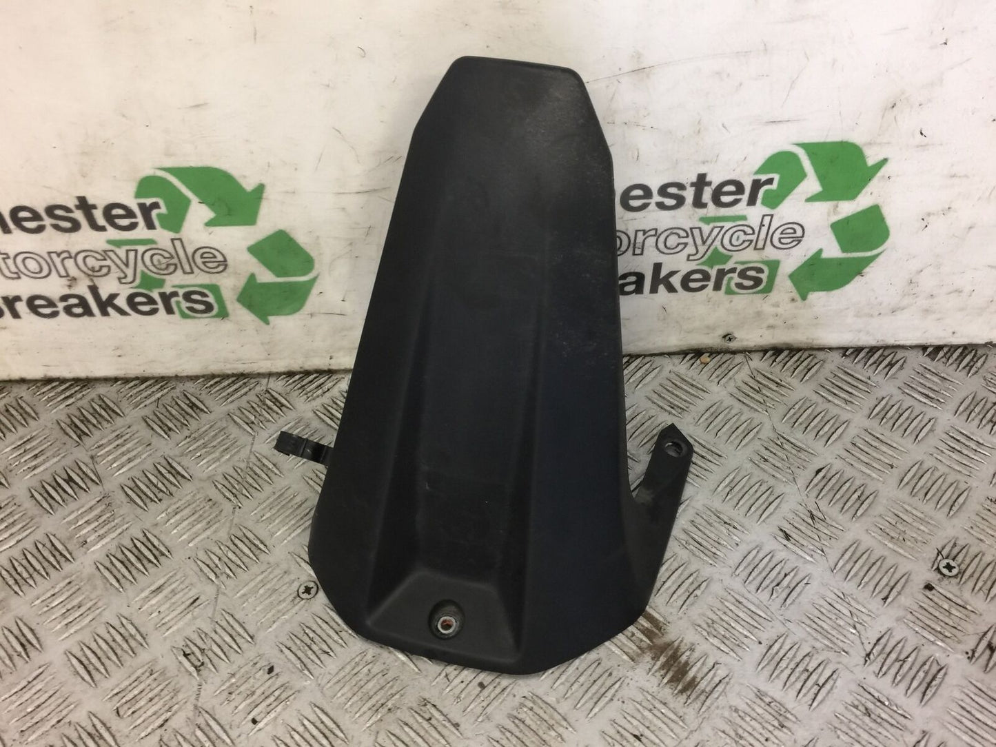 YAMAHA MT 125 MT125 REAR HUGGER YEAR 2014-2019 ABS (STOCK 477)