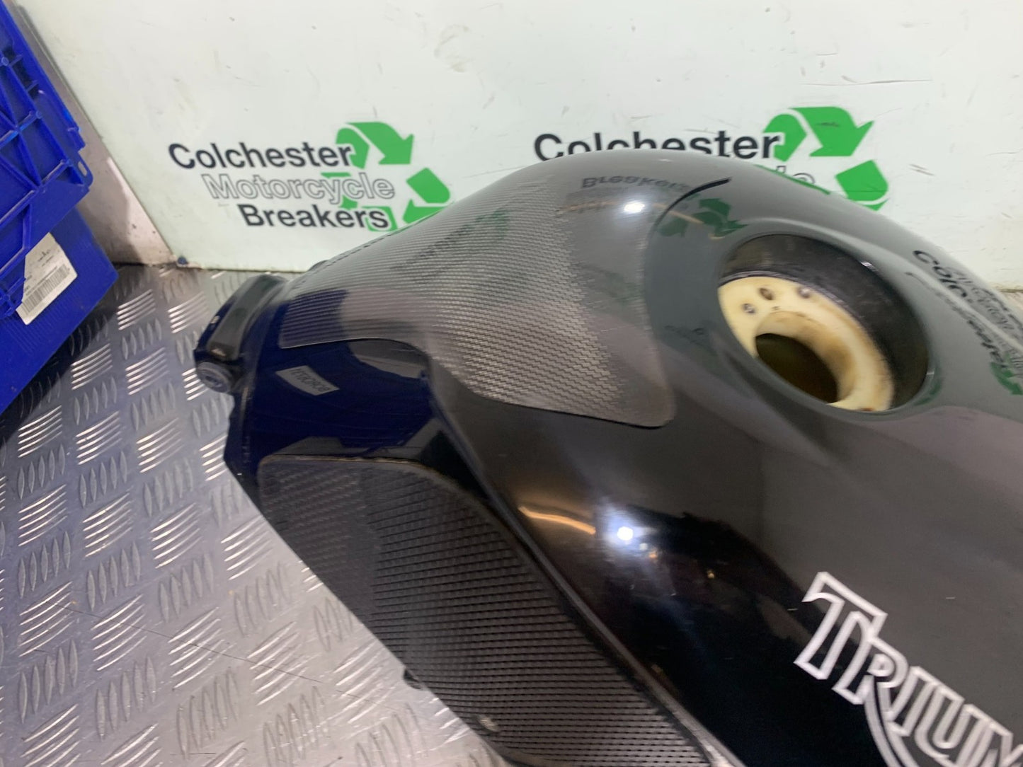 TRIUMPH 1050 SPEED TRIPLE PETROL TANK YEAR 2005-2007 (CMB1322)