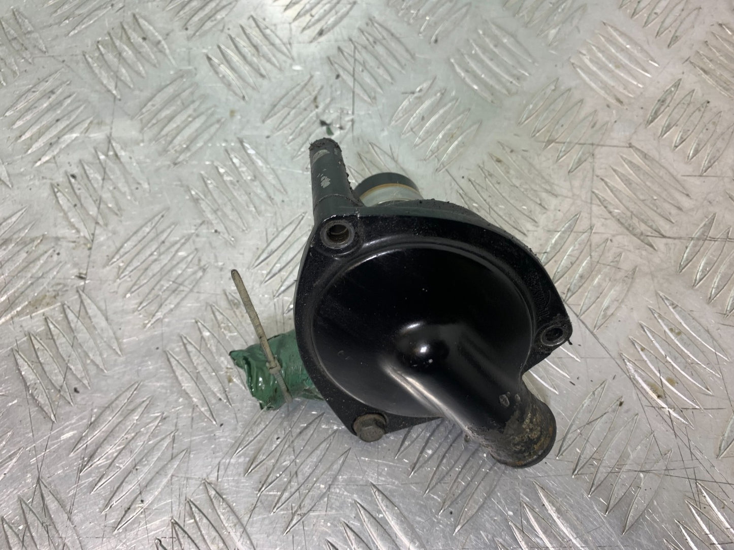 TRIUMPH 955i SPRINT ST WATER PUMP  YEAR 1999-2004