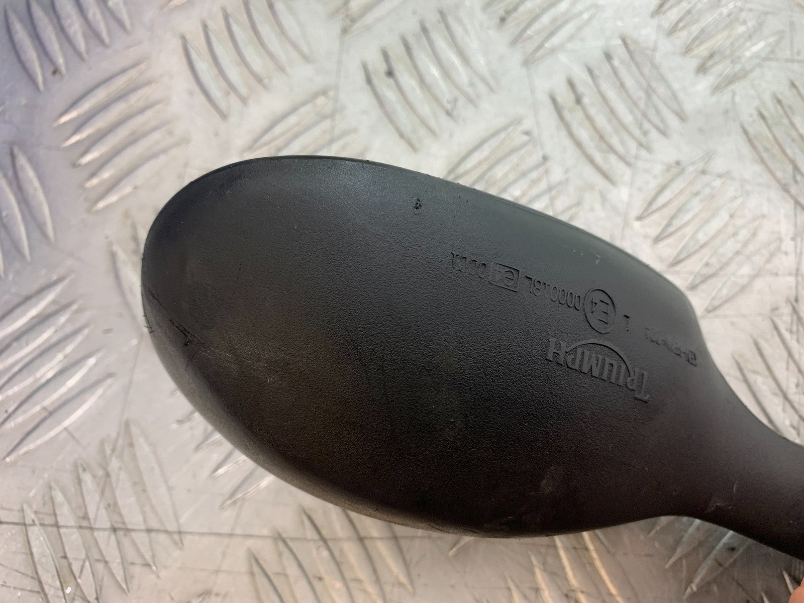 TRIUMPH 955i DAYTONA LEFT MIRROR  YEAR 2002-2006 (CMB1229)