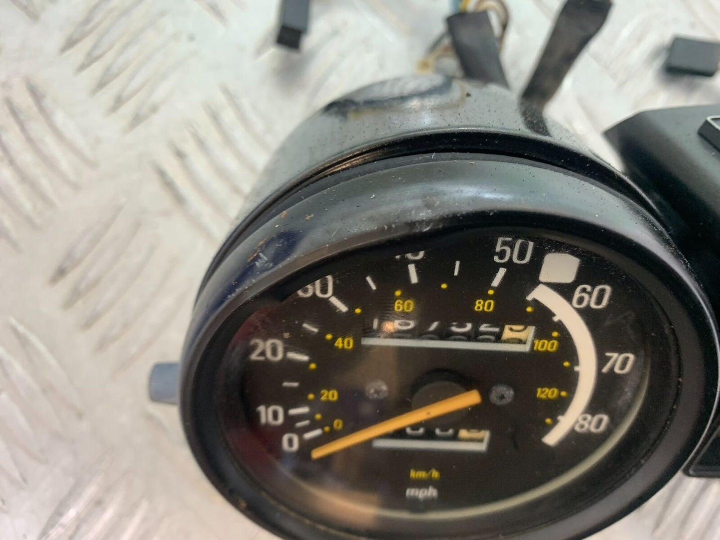 YAMAHA XS1100 MIDNIGHT SPECIAL CLOCKS SPEEDO DASH  YEAR 1980-1982 (CMB1122)