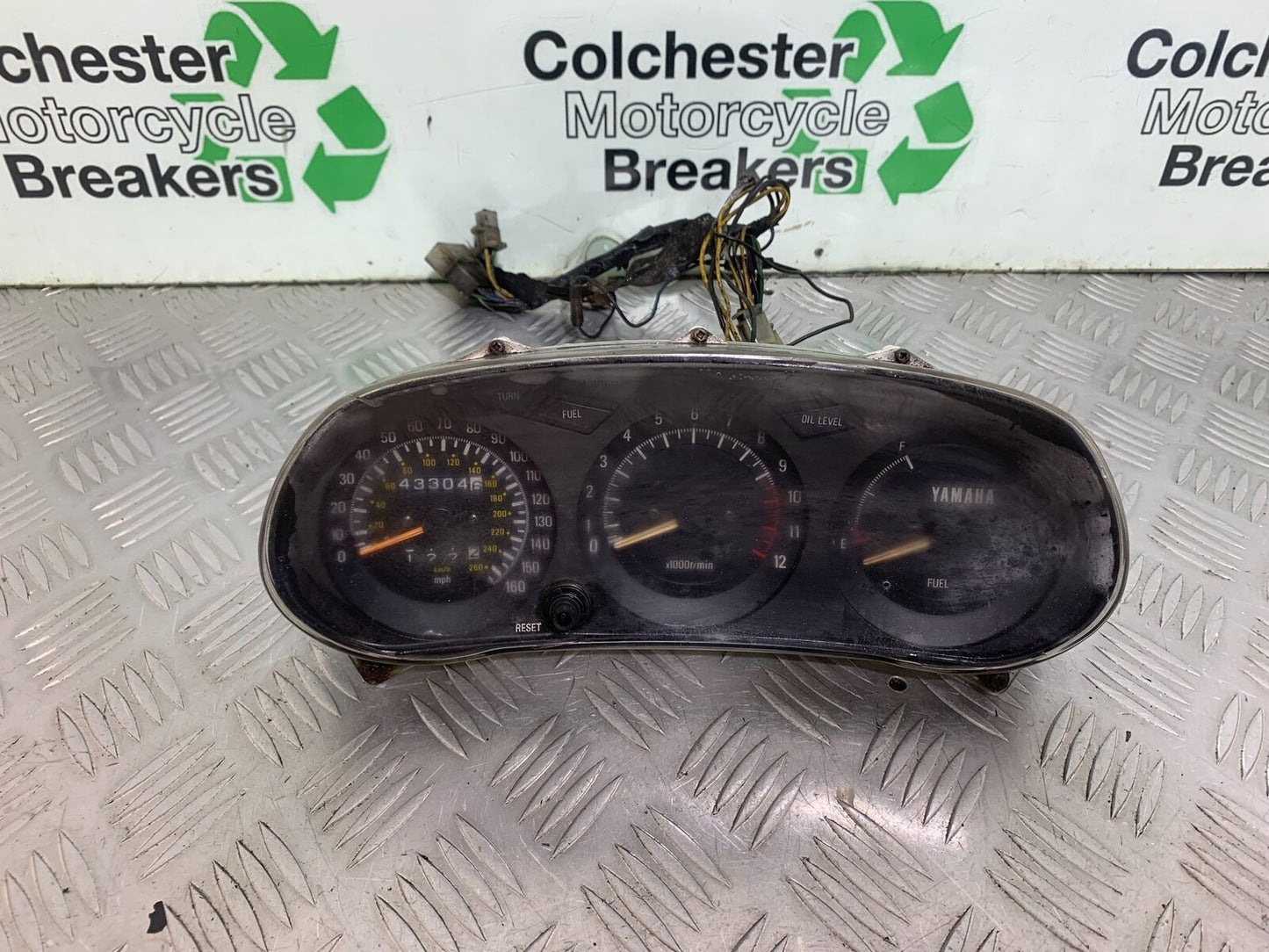 YAMAHA FJ1100 FJ 1100 CLOCKS SPEEDO DASH  YEAR 1984-1985 (CMB1101)
