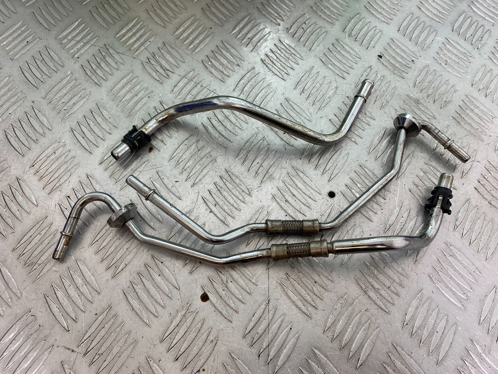 HARLEY DAVIDSON FXS BLACKLINE 1585 OIL LINES  YEAR 2012 (CMB1147)