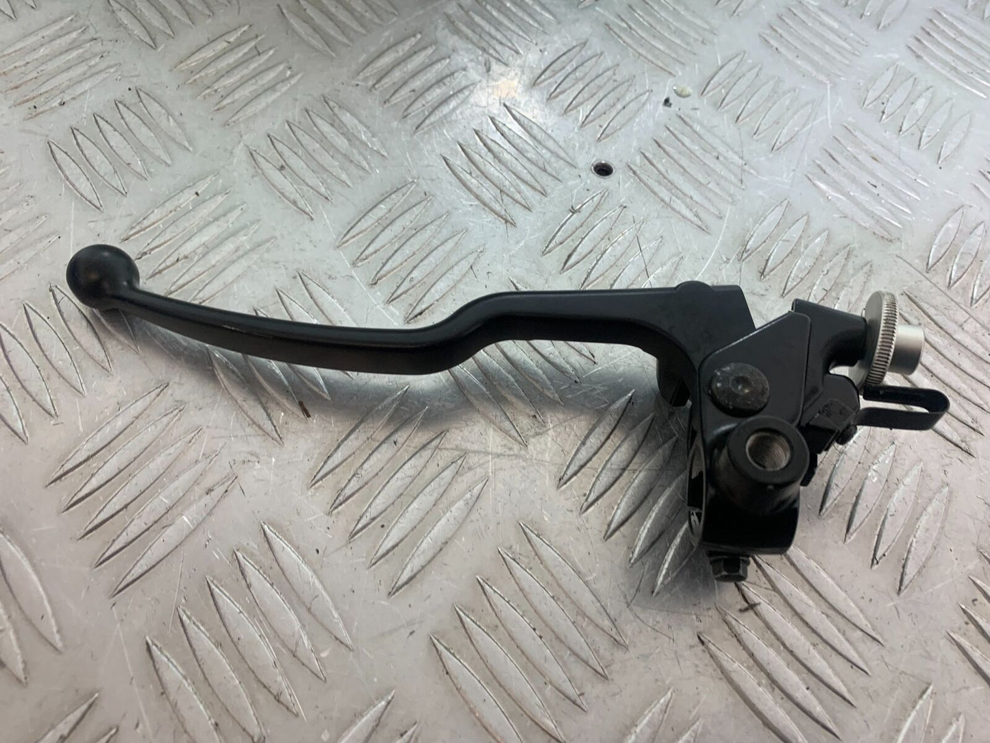 YAMAHA XSR900 XSR 900 CLUTCH LEVER AND BRACKET   YEAR 2021-2022 (CMB1073)