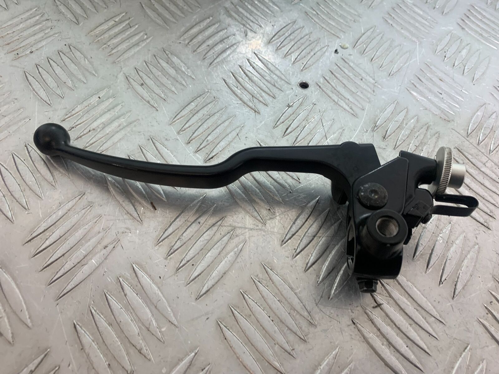 YAMAHA XSR900 XSR 900 CLUTCH LEVER AND BRACKET   YEAR 2021-2022 (CMB1073)