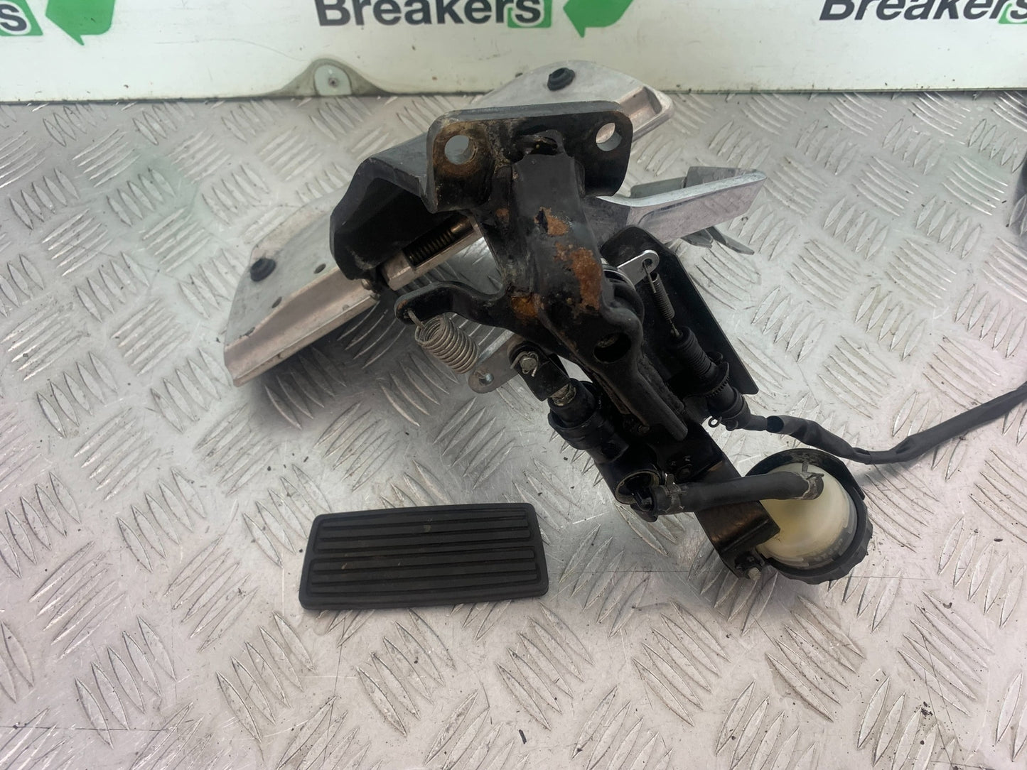 HONDA VTX1300 S-6  RIGHT FOOTBOARD  YEAR 2004-09 (CMB1159)
