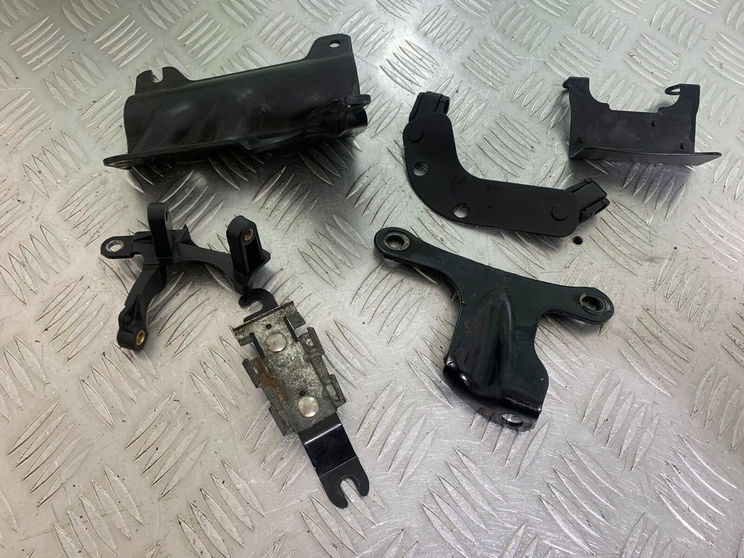 HARLEY DAVIDSON XL883 N IROD BRACKETS  YEAR 2020  (CMB1116)