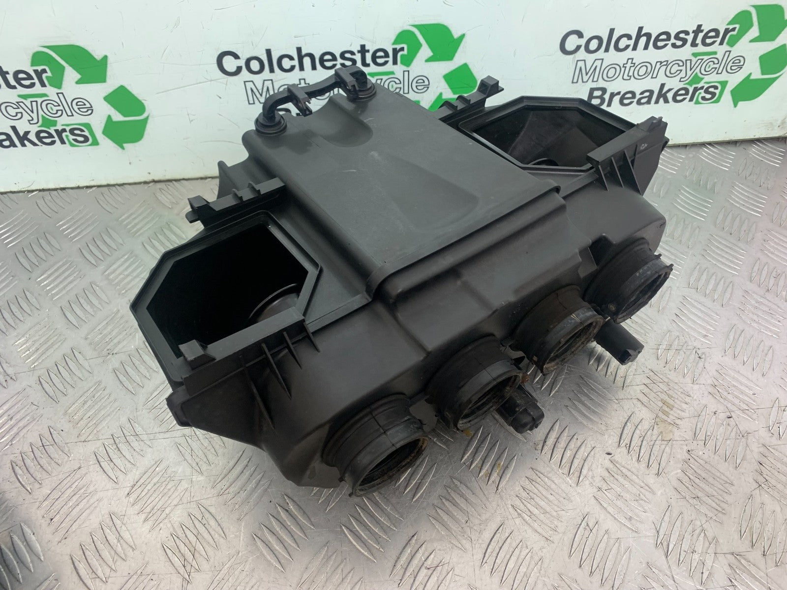 BMW K1300 S K 1300 S AIRBOX  YEAR 2009-16 (CMB1216)