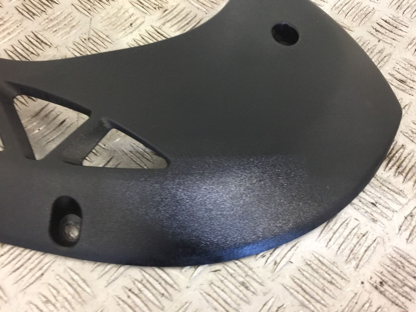 KAWASAKI 650 VERSYS RIGHT BELLYPAN  YEAR 2011 (STOCK 478) ABS