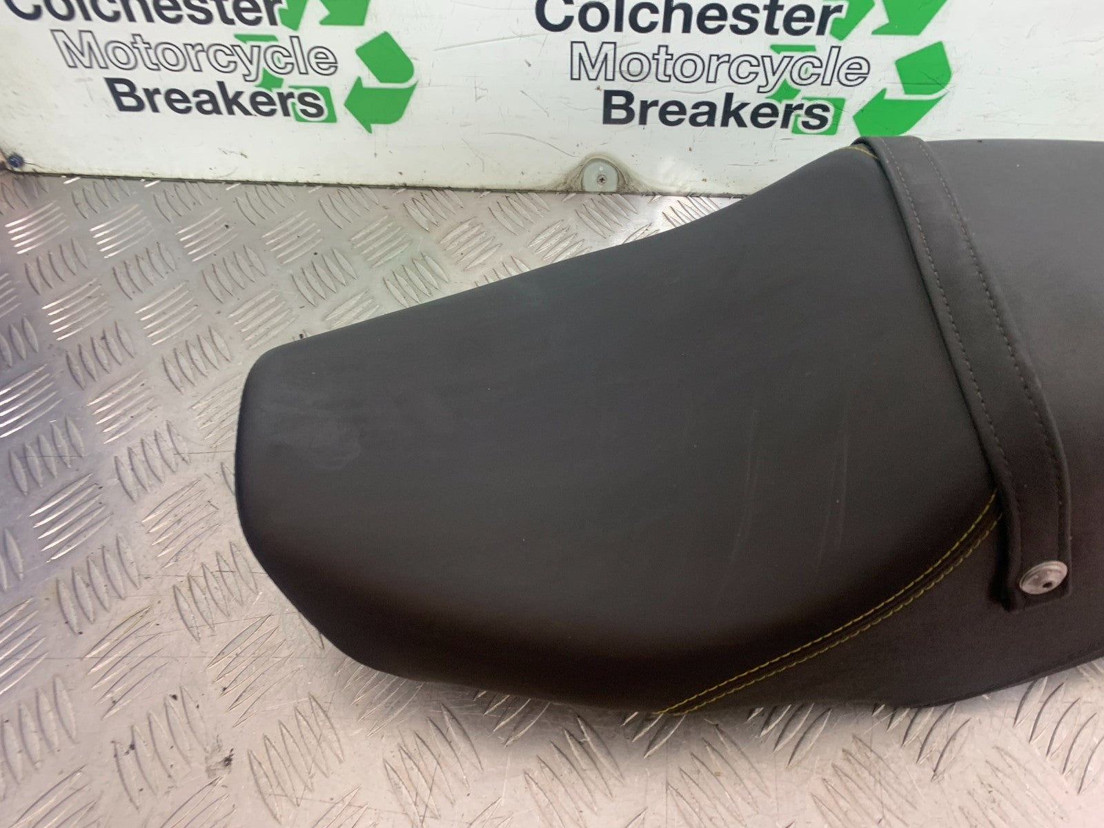 YAMAHA XSR900 XSR 900 SEAT  YEAR 2022-2024 (CMB1215)
