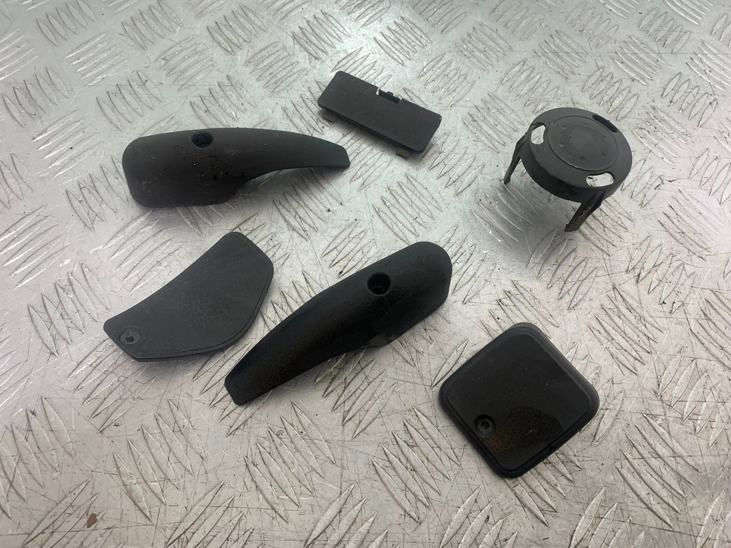 PIAGGIO MP3 250 ie INFILL PANELS  YEAR 2007 (CMB1307)