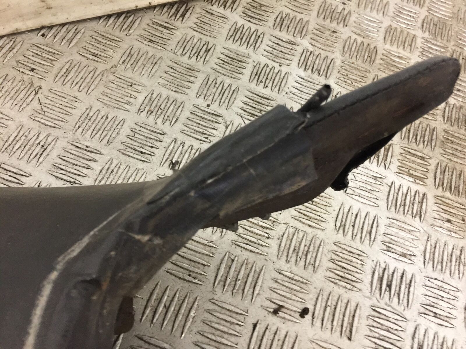 HONDA CB1 CB-1 CB 1 400 SEAT  YEAR 1989-1990 (STOCK 739)
