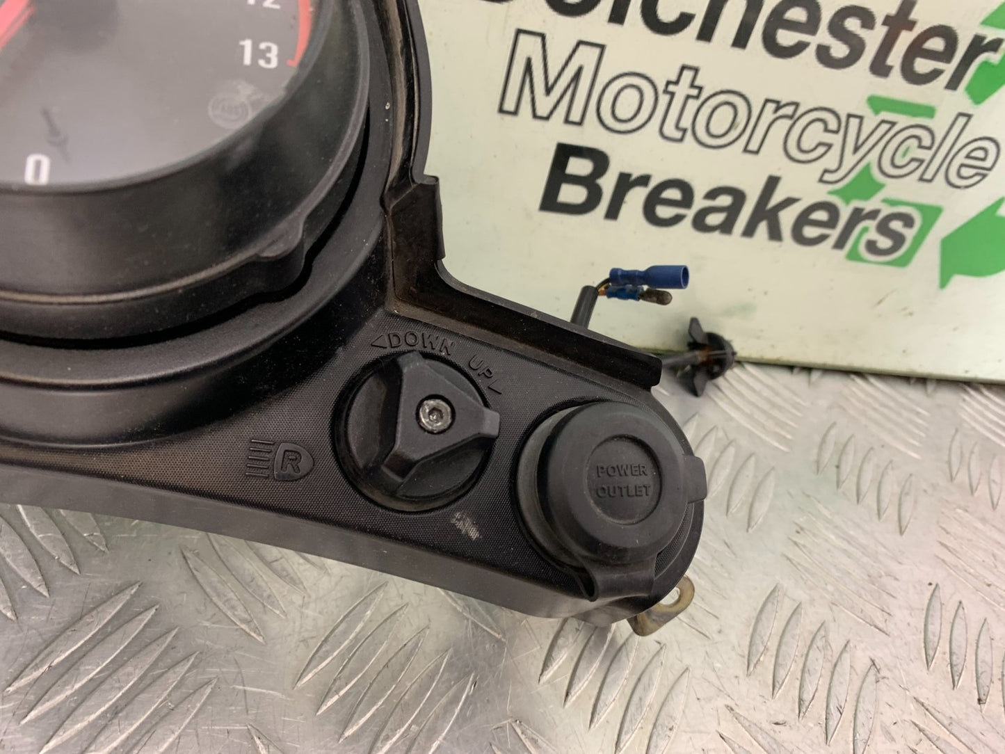 KAWASAKI GTR1400 GTR 1400 CLOCKS SPEEDO DASH  YEAR 2007-2009 (CMB1306)
