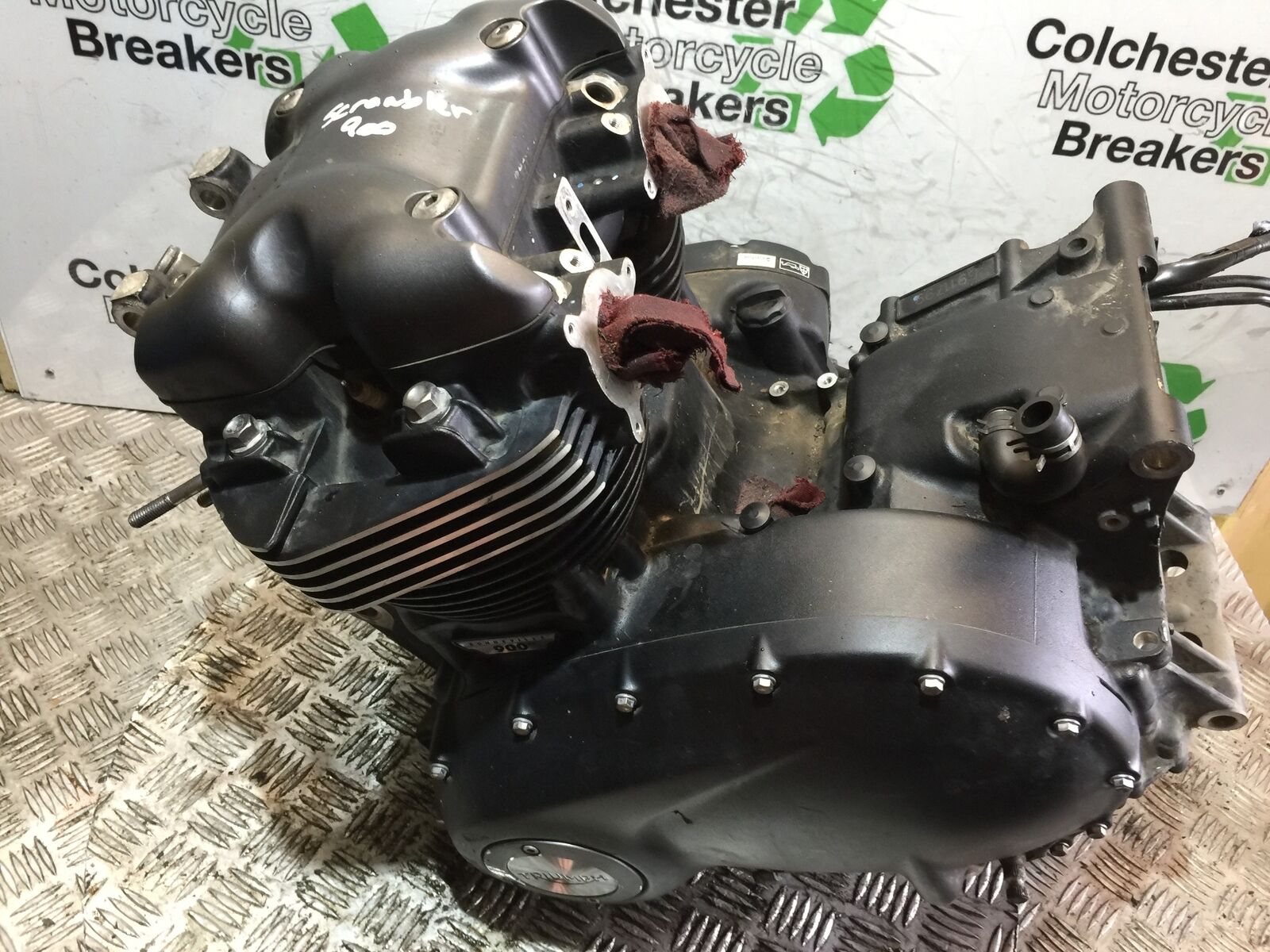 TRIUMPH 900 STREET SCRAMBLER ENGINE  YEAR 2018  (STOCK 896)
