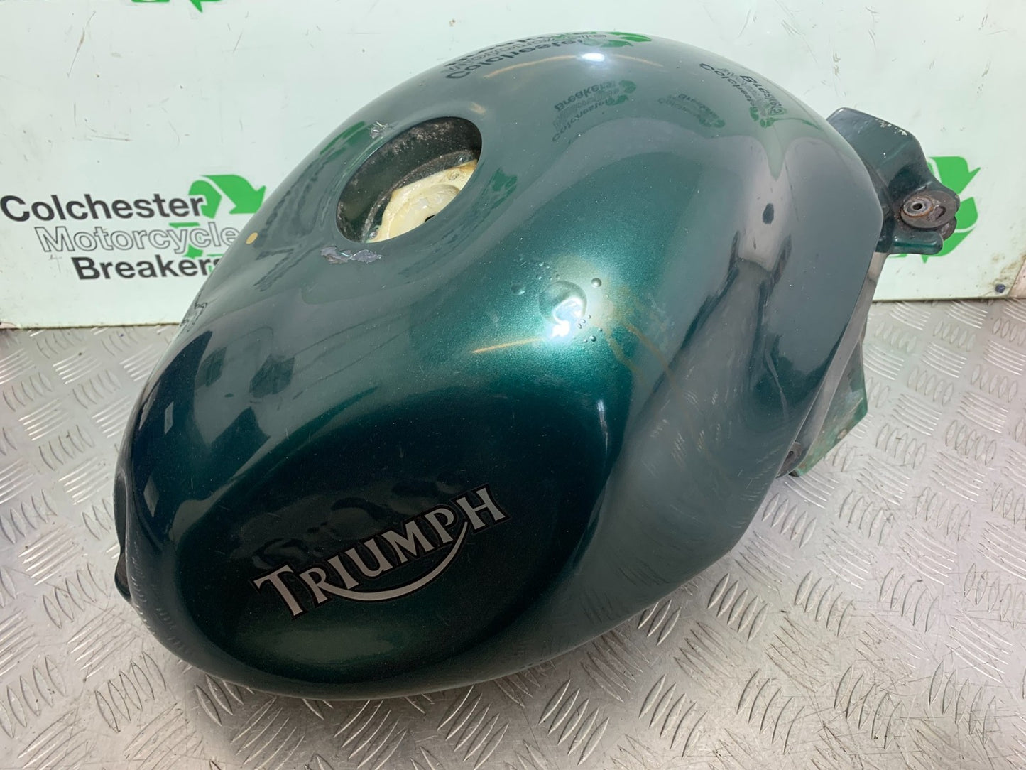 TRIUMPH 955I SPRINT RS PETROL TANK YEAR 1999-03 (CMB1313)