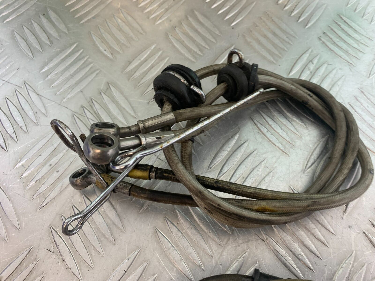 KAWASAKI Z750 ZR750 ZR-7S BRAIDED BRAKE LINES  YEAR 1999-05 (CMB1135)