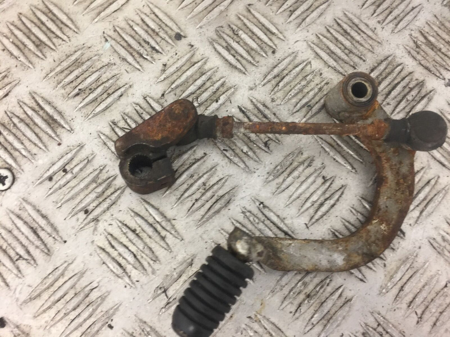 HONDA ST1100 ST 1100 PAN EUROPEAN GEAR LEVER  YEAR 1997 (STOCK NO 317)