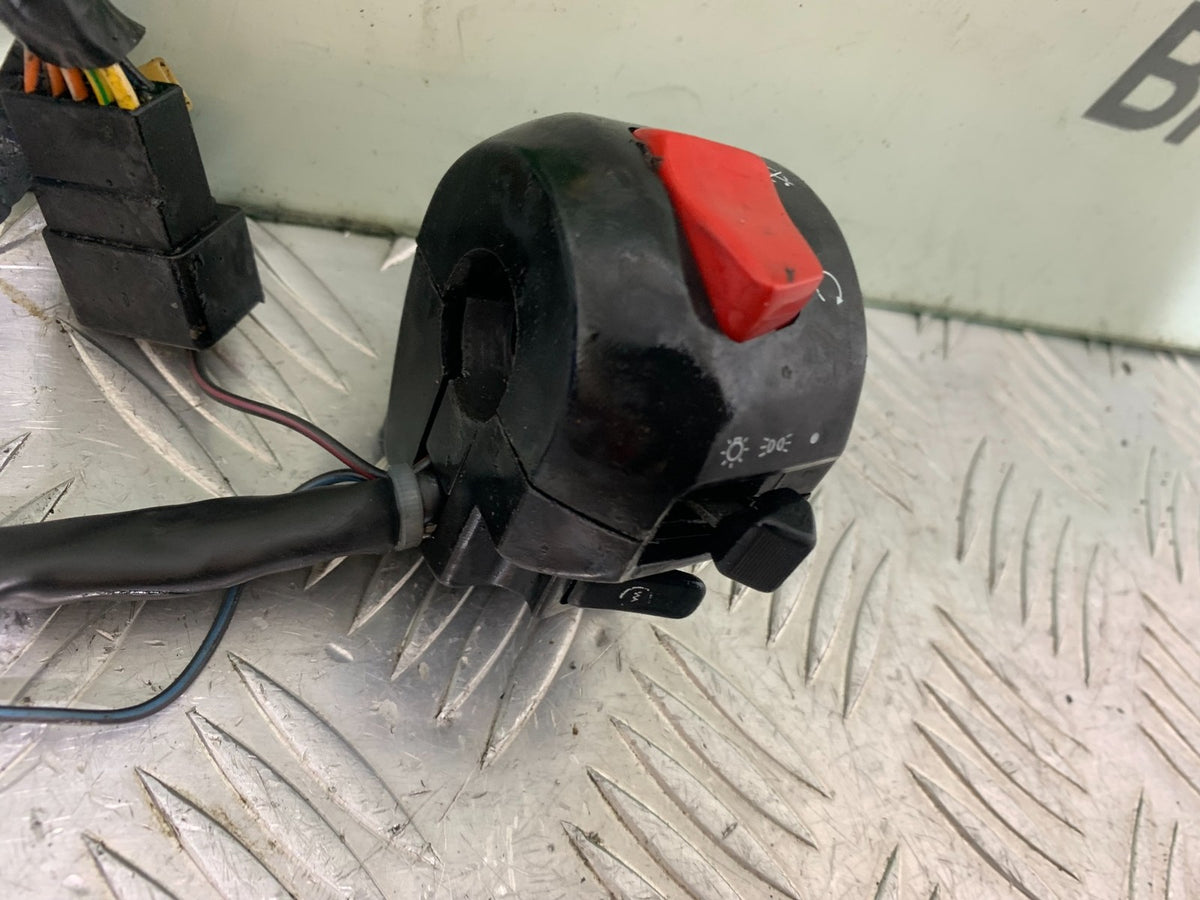 SUZUKI GSXR600 GSXR 600 SRAD RIGHT SWITCH GEAR YEAR 1997-2000 (CMB1276)
