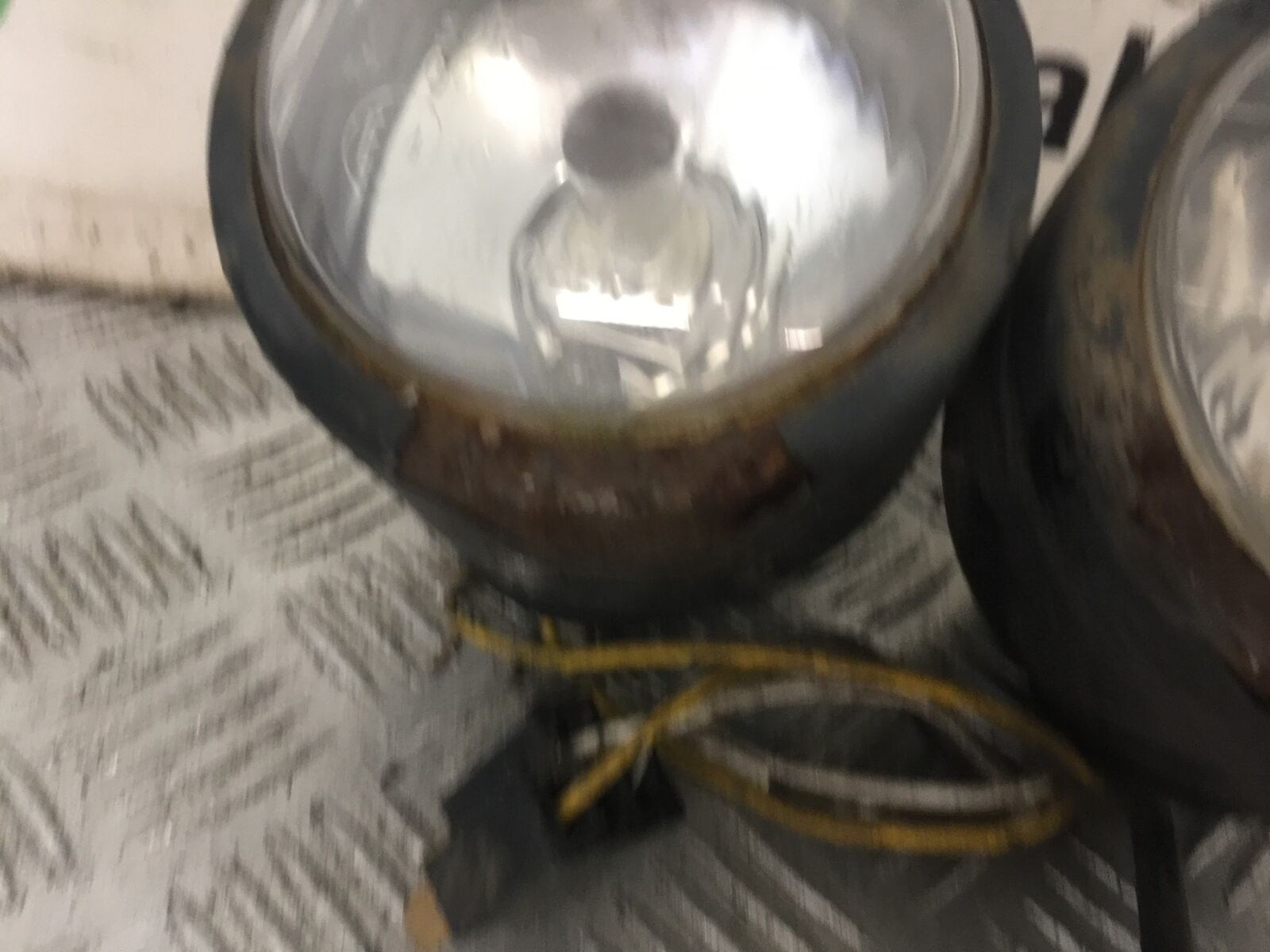 HONDA CB600 CB 600 HORNET HEADLIGHTS   YEAR 1999-02 (STOCK 865)