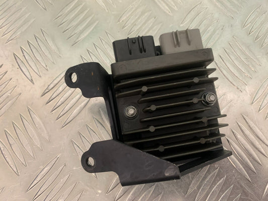 TRIUMPH 765 STREET TRIPLE RS REGULATOR  YEAR 2018-2021 (STOCK 968)