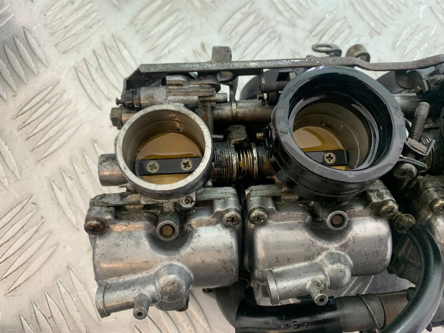 HONDA CBR600 CBR 600 F2 CARBS   YEAR 1991-1993 (CMB1114)