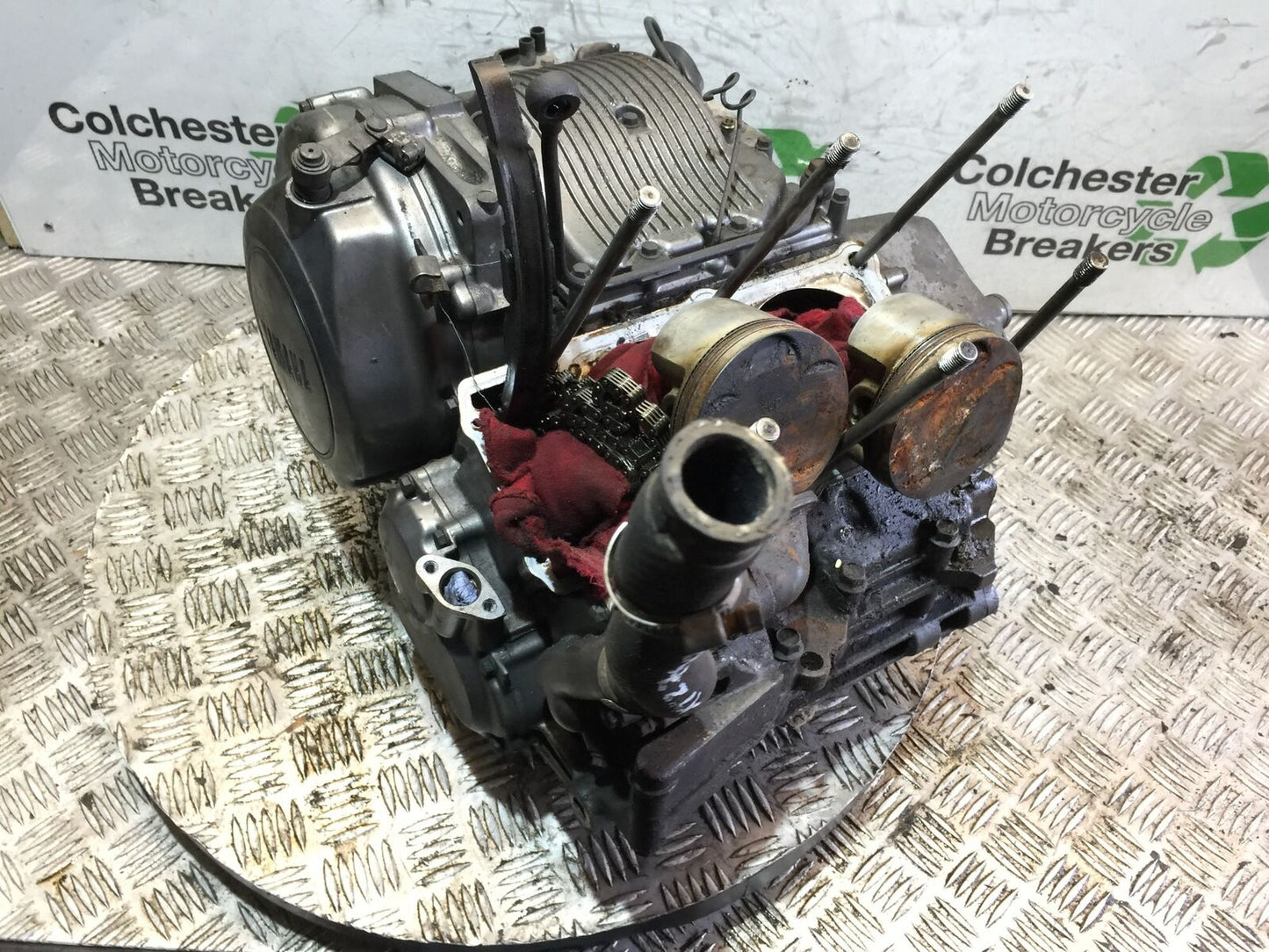 YAMAHA XTZ 750 SUPER TENERE ENGINE BOTTOM END   (STOCK 889)