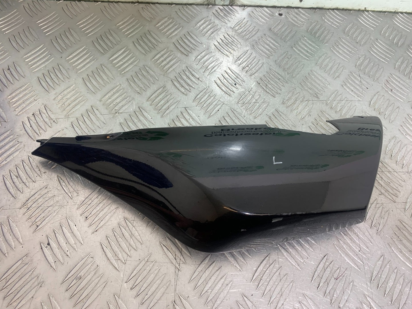 BMW K1300 S K 1300 S LEFT SEAT PANEL  YEAR 2009-16 (CMB1216)