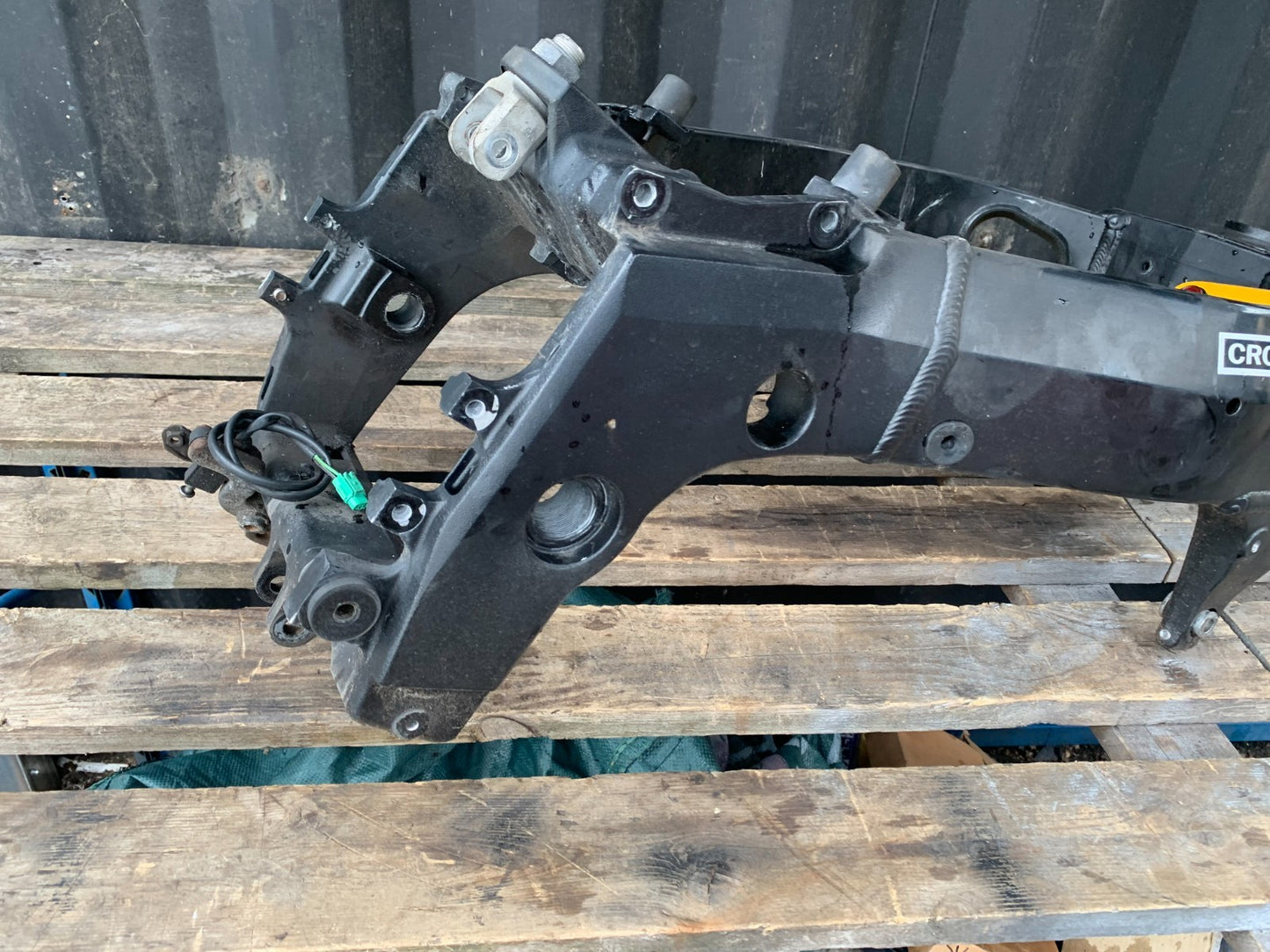 SUZUKI GSXR750 GSXR 750 K4 K5 FRAME REG LOG BOOK   2004-2005 (CMB1319)