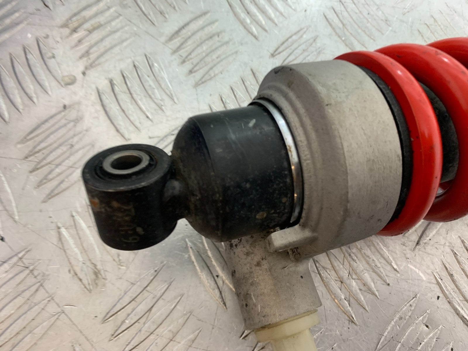 TRIUMPH 1050 SPRINT ST REAR SHOCK   2003-2011 (CMB1285)