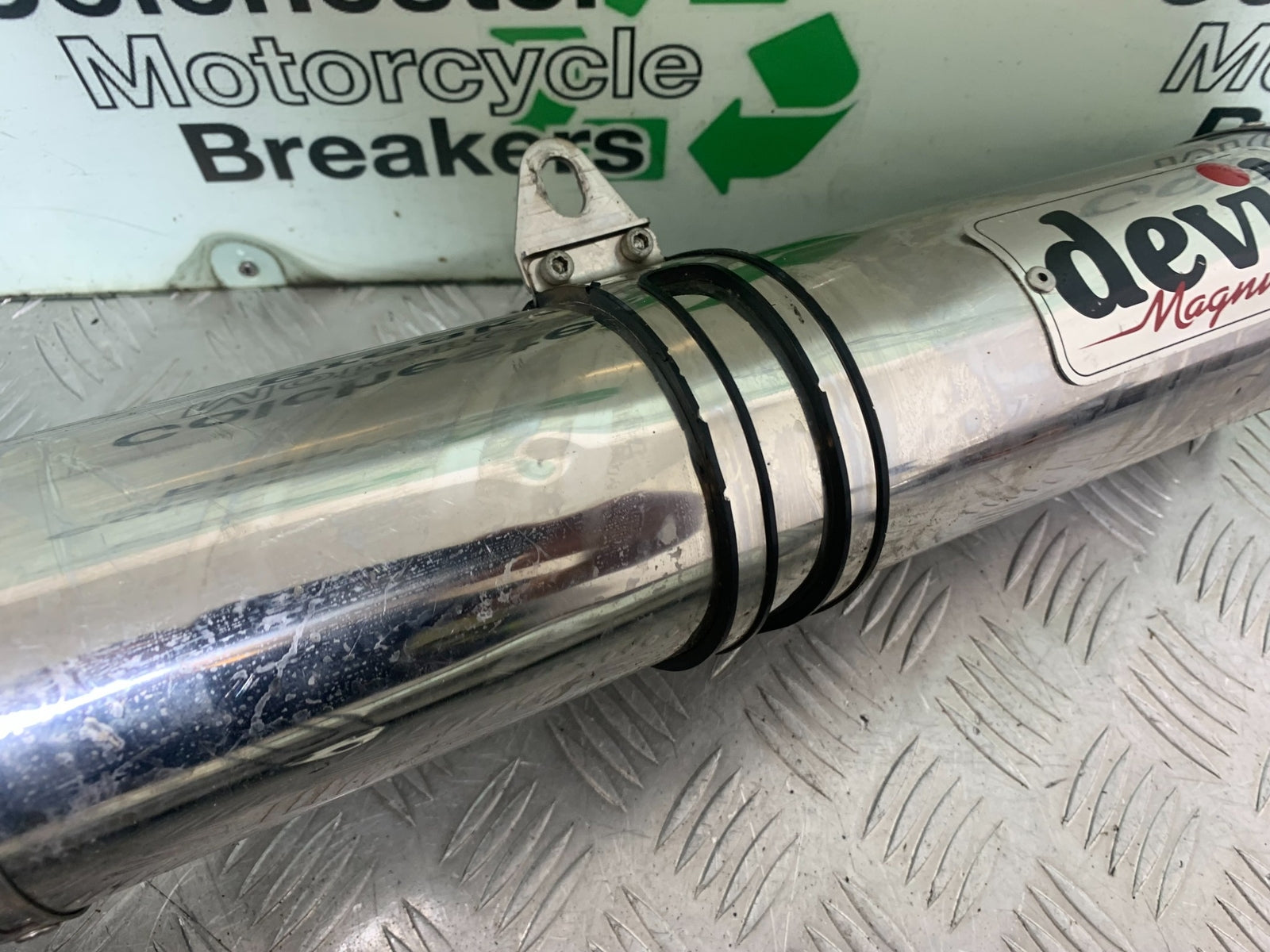 YAMAHA YZF R1 DEVIL SILENCERS AND LINK PIPE  YEAR 2004-2006 (CMB1155)
