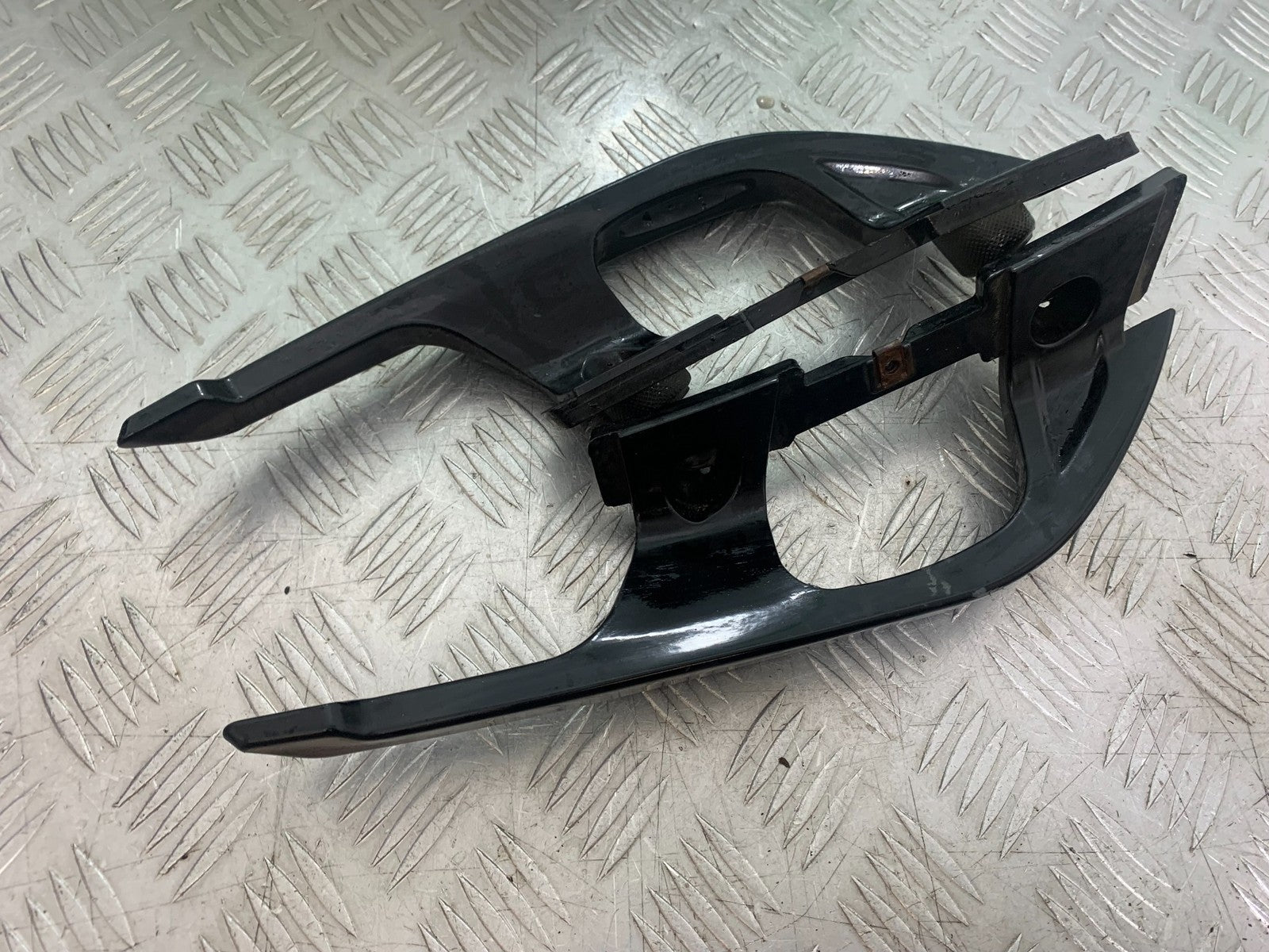 NECO ALEXONE 125 GRAB RAILS  YEAR 2016-2022  (CMB1273)