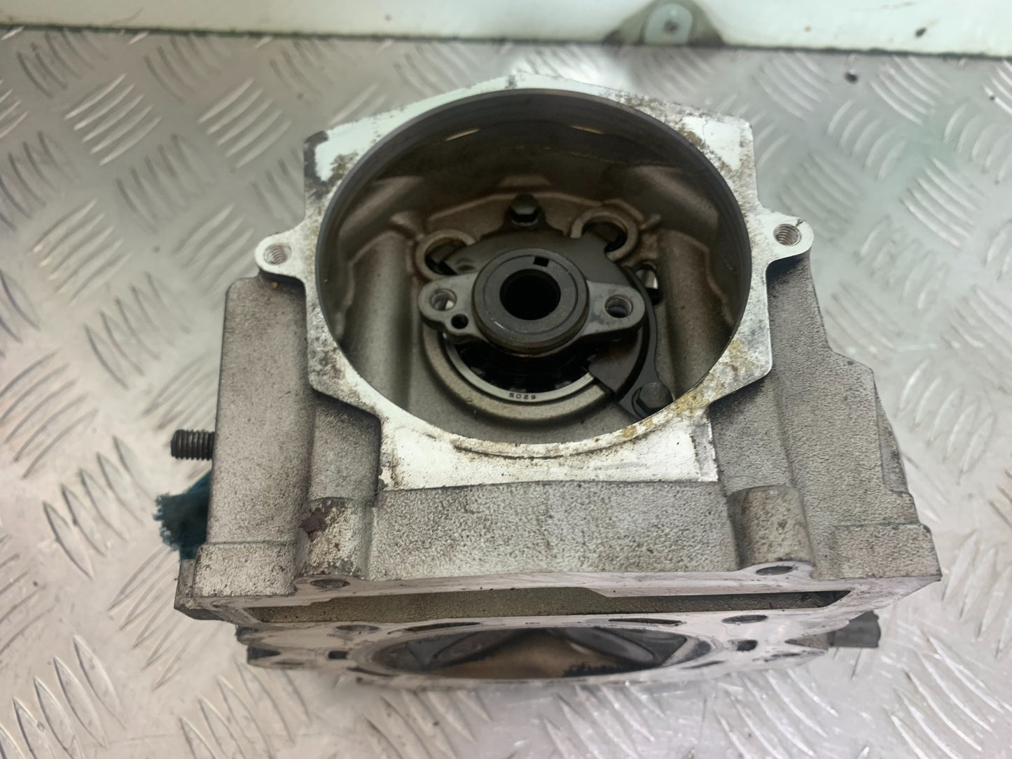 APRILIA 650 PAGASO STRADA CYLINDER HEAD AND CAMSHAFT   YEAR 2005-2010 (CMB1057)