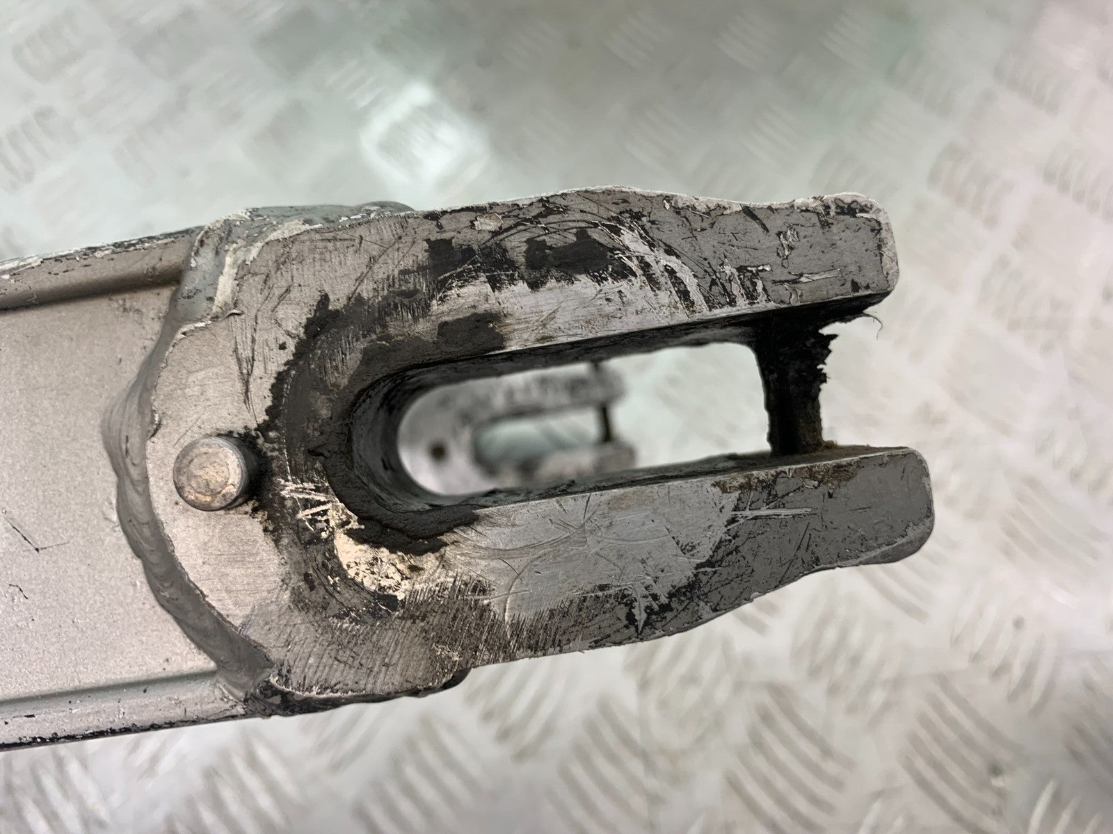 KAWASAKI KLR250 KLR 250 SWINGARM YEAR 1984-2001 (CMB1225)