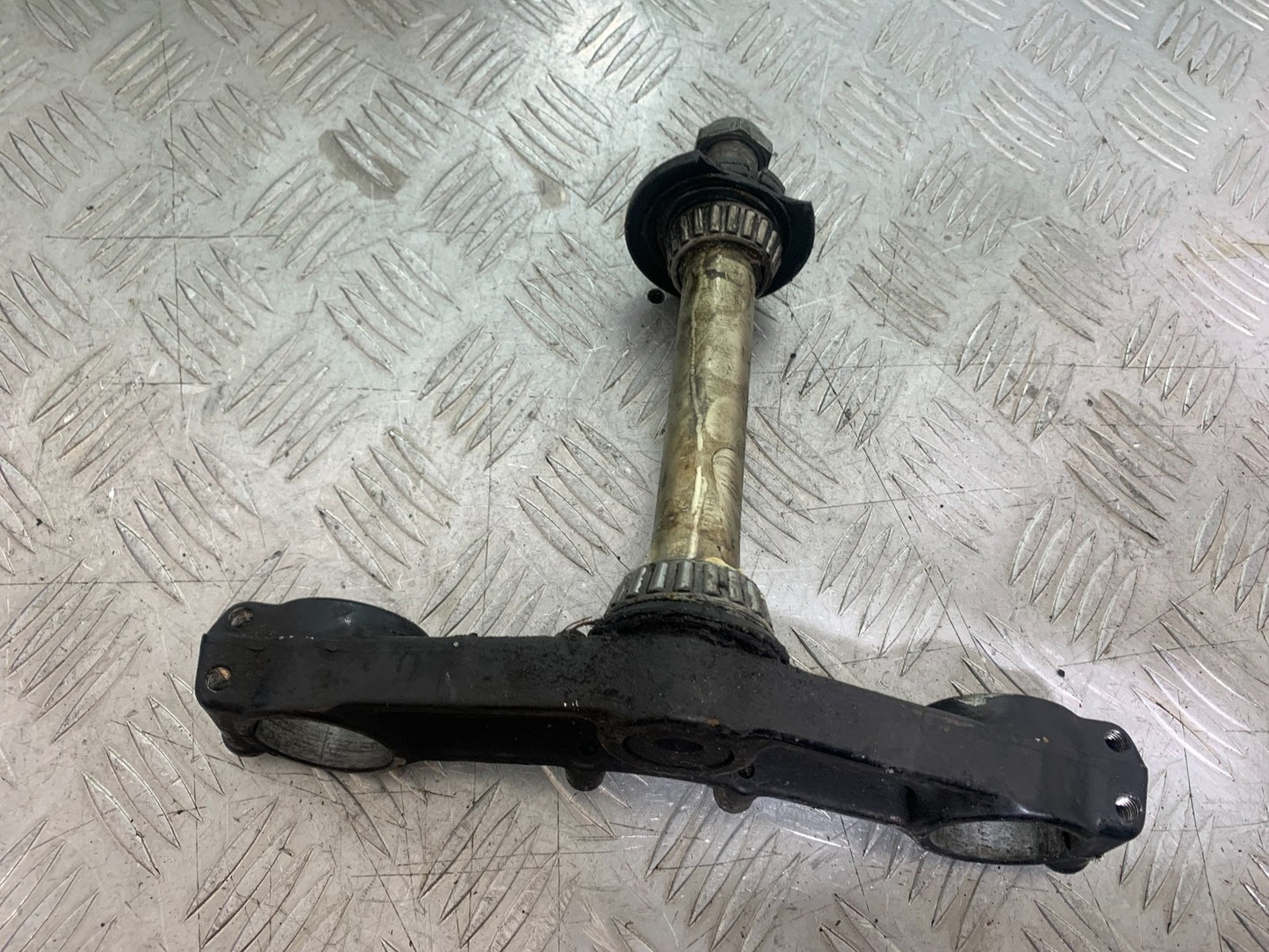 BMW R850 R R850R BOTTOM YOKE  YEAR 1994-2002 (CMB1170)