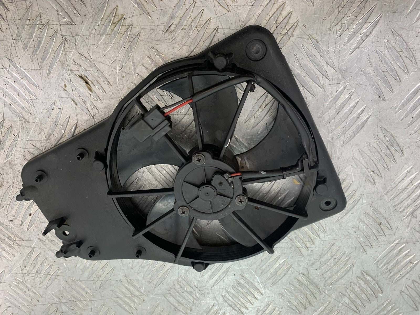 MV AGUSTA 675 F3 R&G RADIATOR FAN  YEAR 2012-2016 (CMB1302)