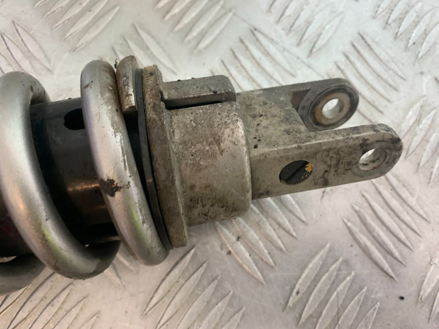 KAWASAKI ZX6R REAR SHOCK  YEAR 2009-2012 (CMB1136)