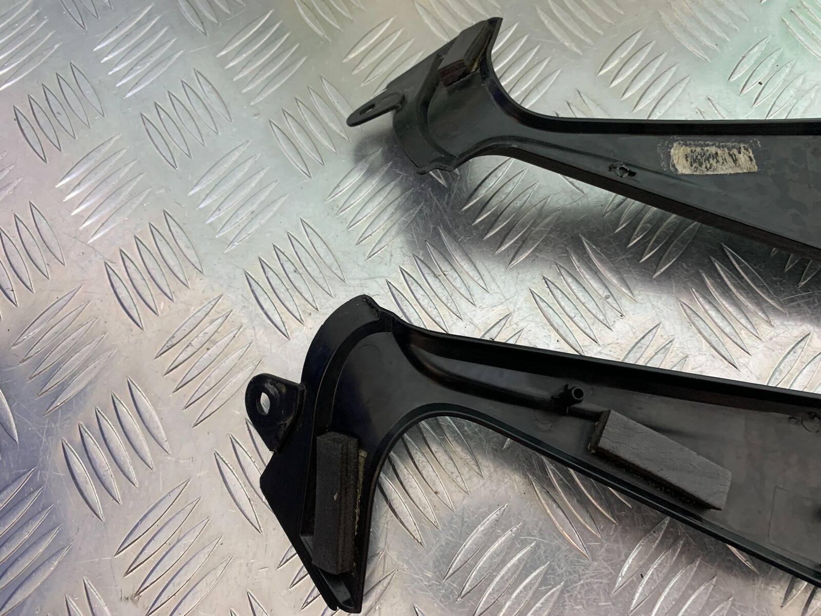 TRIUMPH TIGER 1200 EXPLORER TOP FAIRING INFILLS YEAR  2012-2015 (STOCK 992)