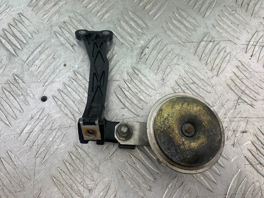 APRILIA RSV1000 R FACTORY MILLE HORN AND BRACKET   2004-09 (CMB1203)