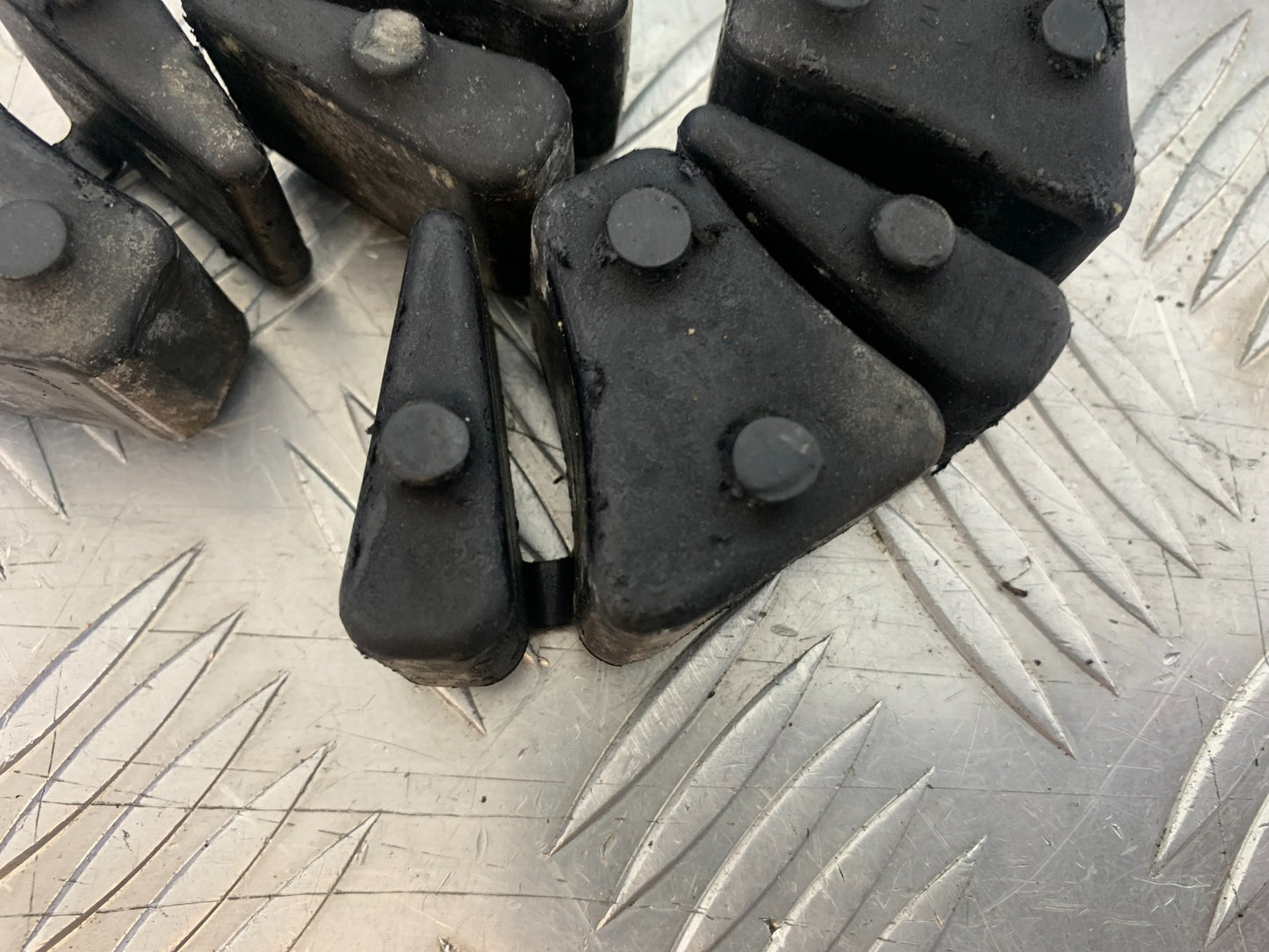 HONDA CBR500R CBR 500 R CUSH DRIVE RUBBERS    YEAR 2012-16 (CMB1151)