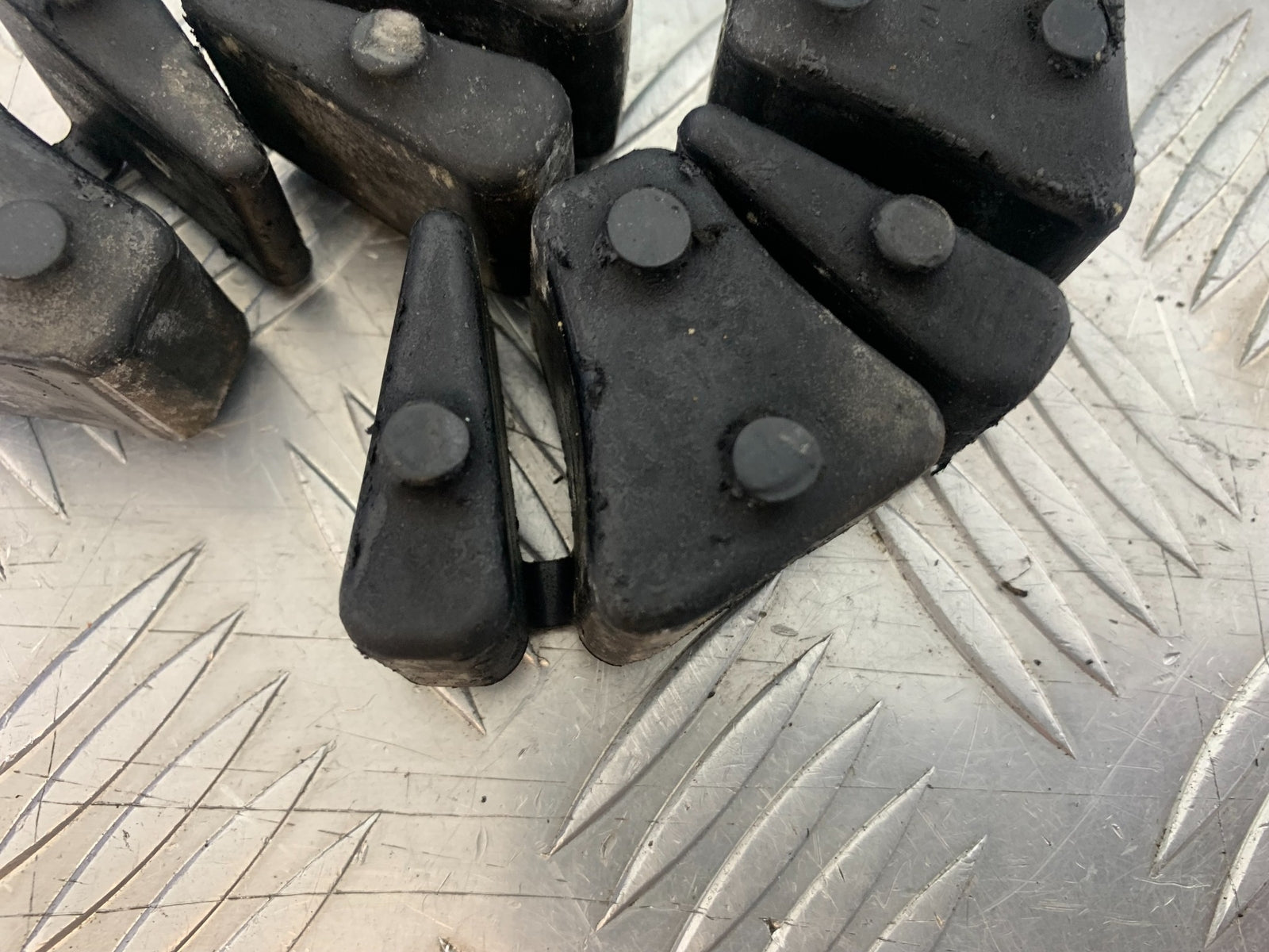 HONDA CBR500R CBR 500 R CUSH DRIVE RUBBERS    YEAR 2012-16 (CMB1151)