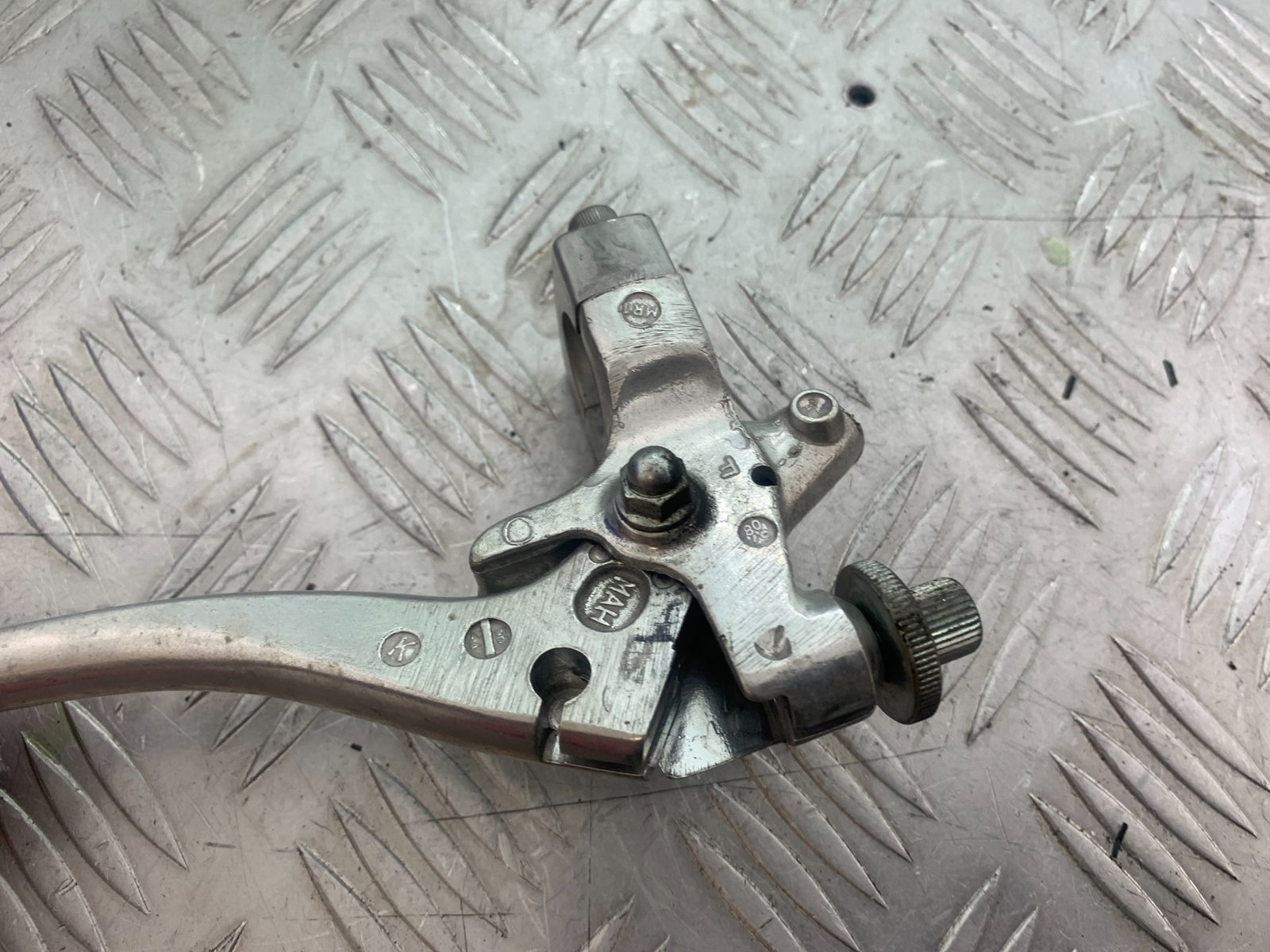 HONDA VTX1300 S-6 CLUTCH LEVER AND BRACKET  YEAR 2004-09 (CMB1159)