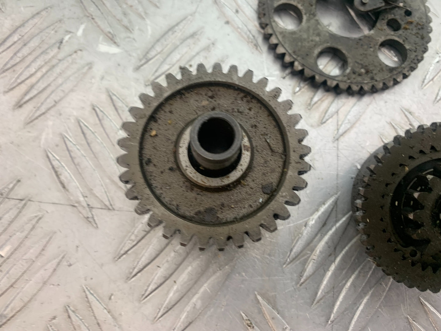 APRILIA 650 PAGASO STRADA ENGINE GEARS    YEAR 2005-2010 (CMB1057)