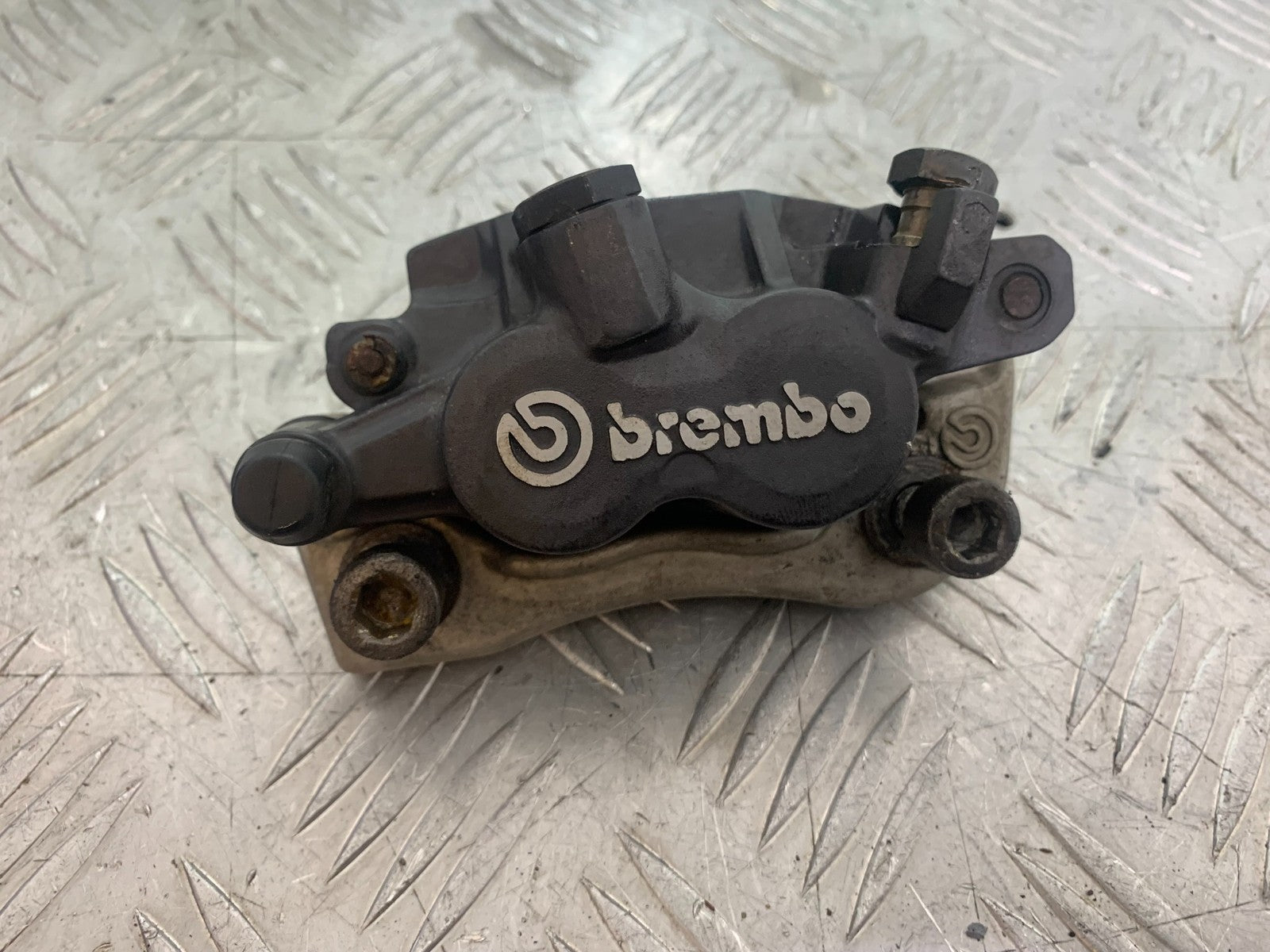 BMW R850 R R850R REAR BRAKE CALIPER   YEAR 1994-2002 (CMB1170)