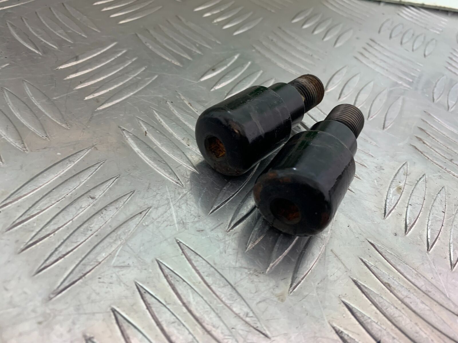 YAMAHA MT09 MT-09 BAR END WEIGHTS  YEAR 2013-2016  (STOCK 997)
