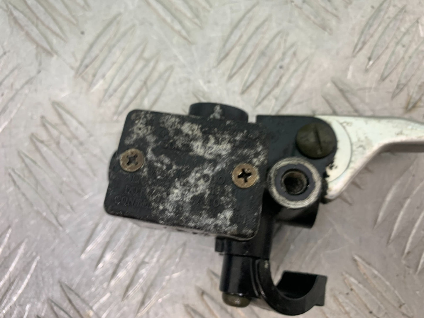 PIAGGIO VESPA GT125 L FRONT MASTER CYLINDER YEAR 2003 (CMB1300)