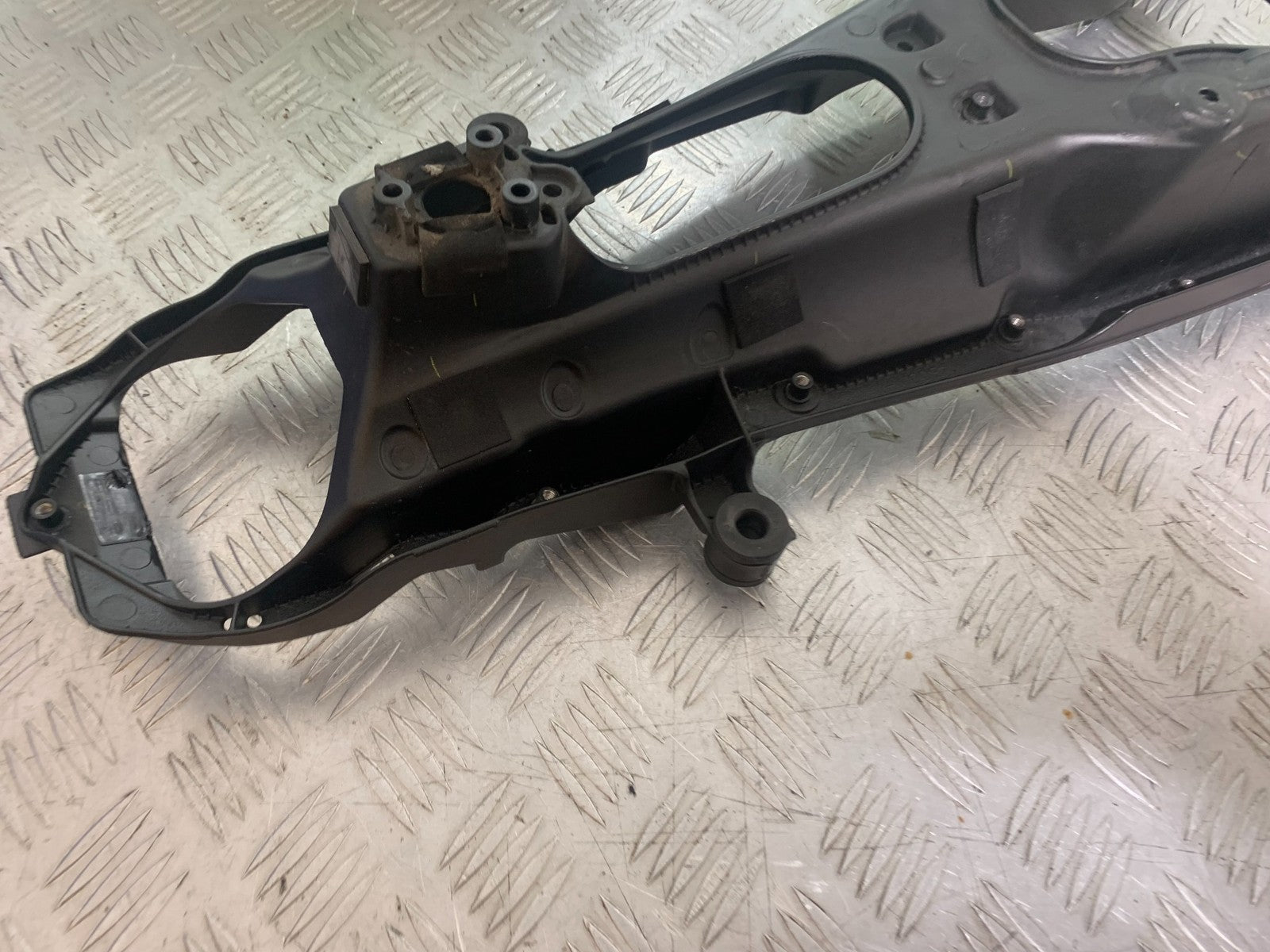 YAMAHA YZF R1 14 B BIG BANG REAR SUBFRAME 2009-14 (CMB1175)