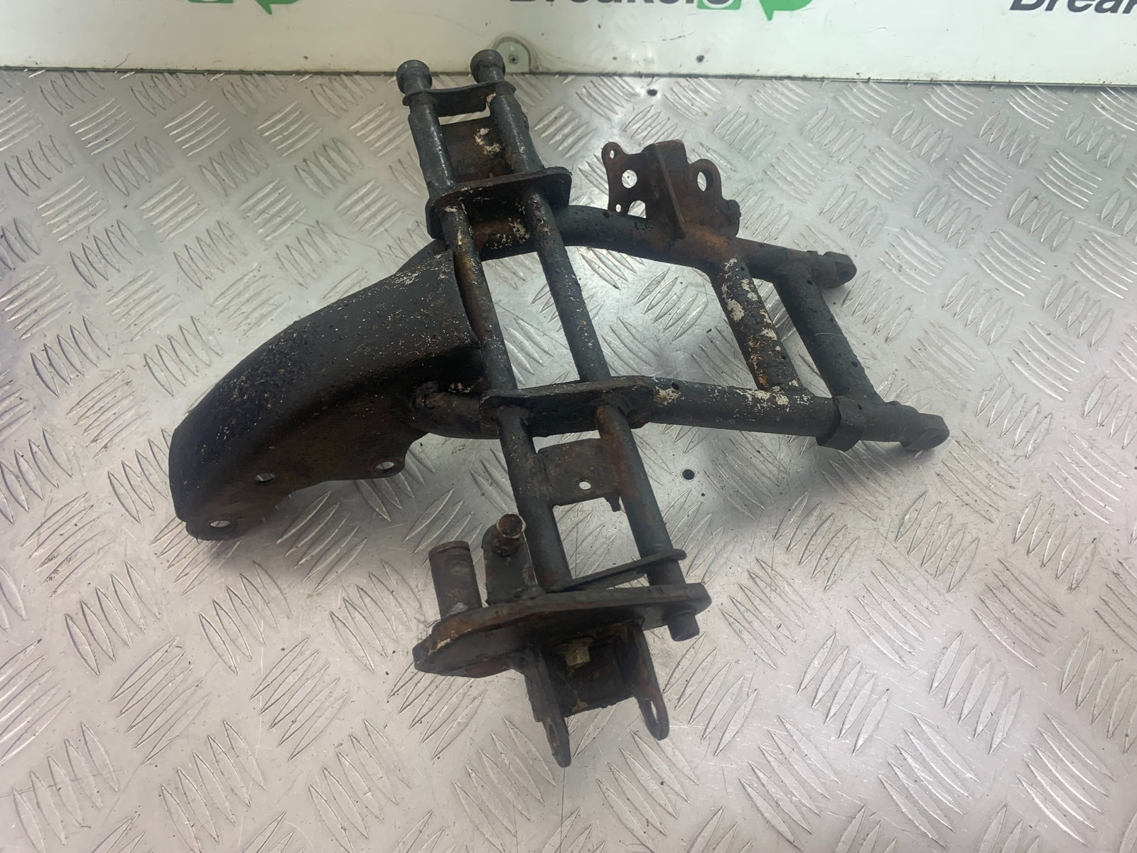 PIONEER XF250 ENGINE BRACKET YEAR 2009 (CMB1143)