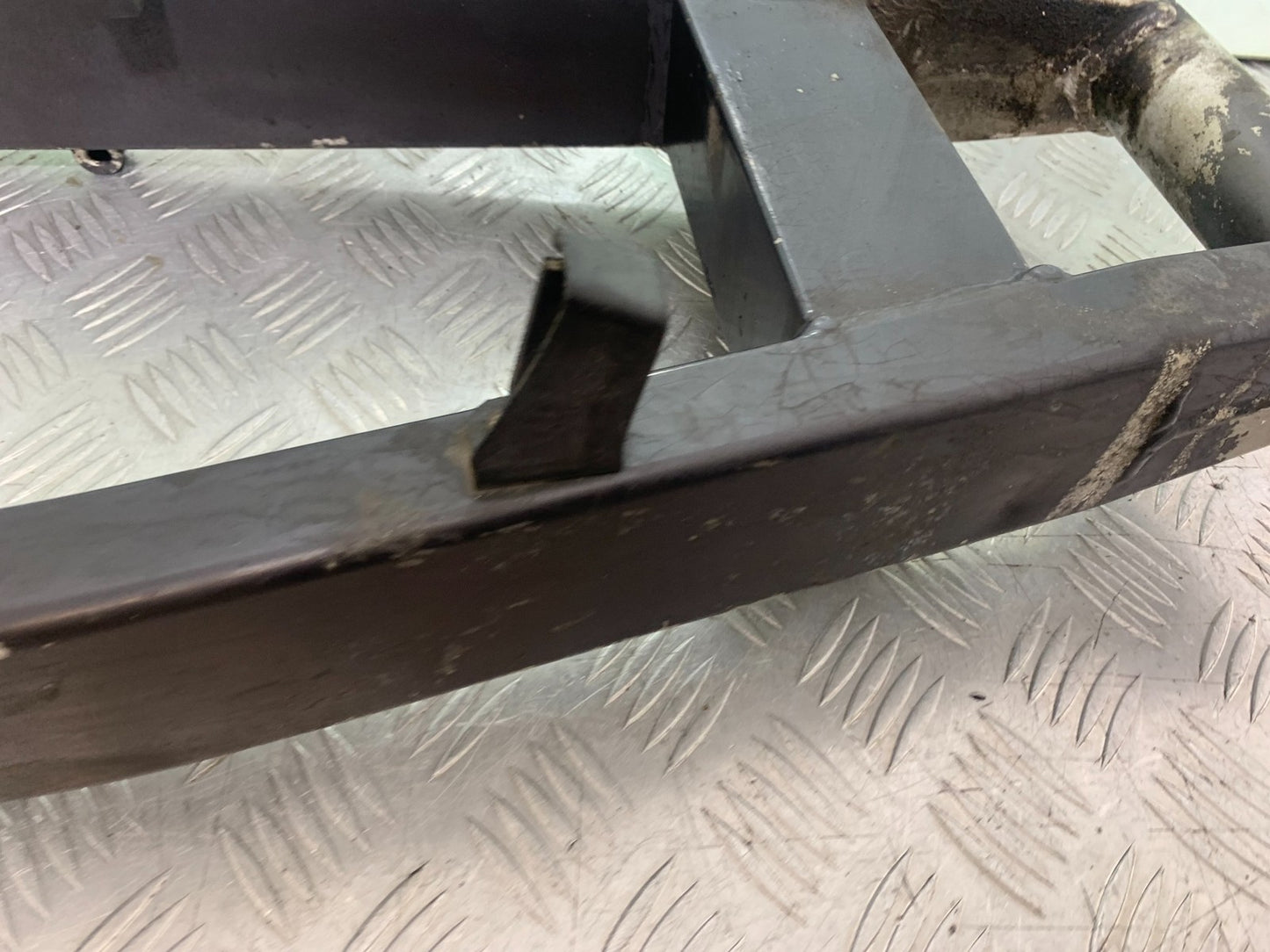 KAWASAKI ZX9R ZX9 C SWINGARM  YEAR 1998-99 (CMB1213)