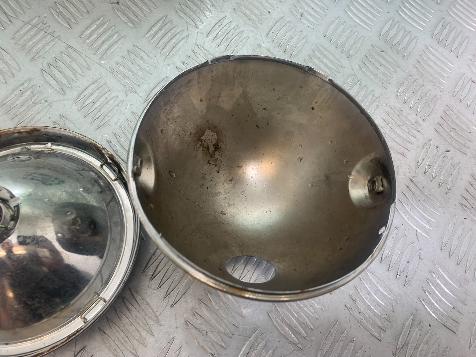 KAWASAKI GT550 GT 550 HEADLIGHT   YEAR 1984-87 (CMB1141)